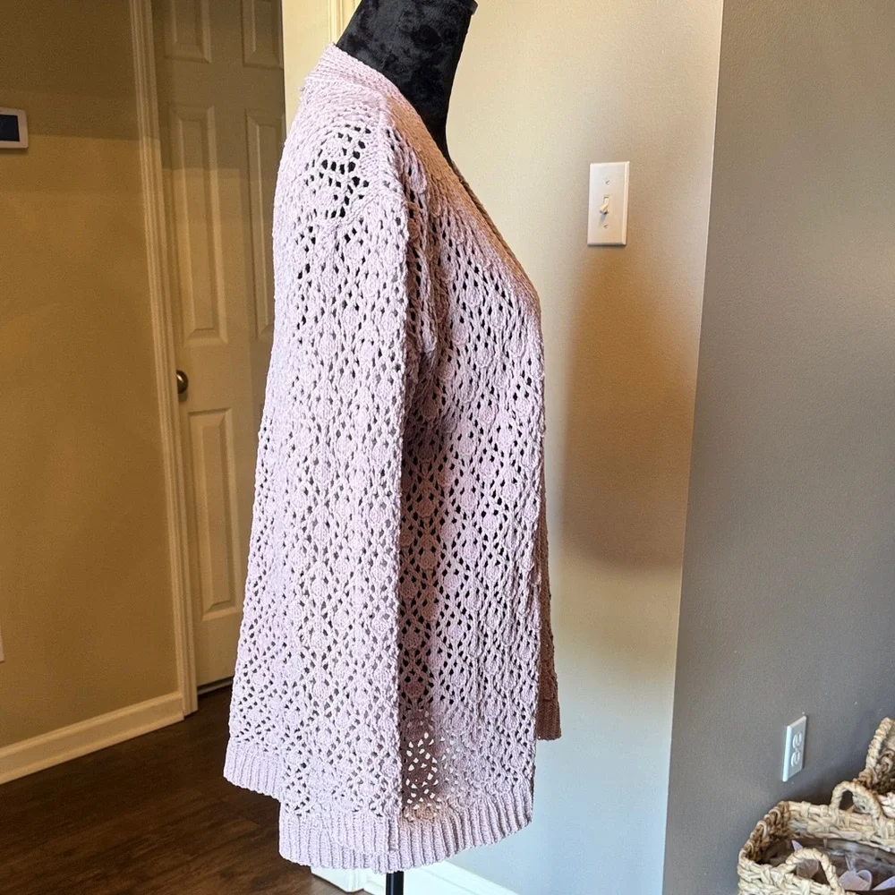 Elegant Lavender Women's Open-Knit Cardigan small - Picture 4 of 7